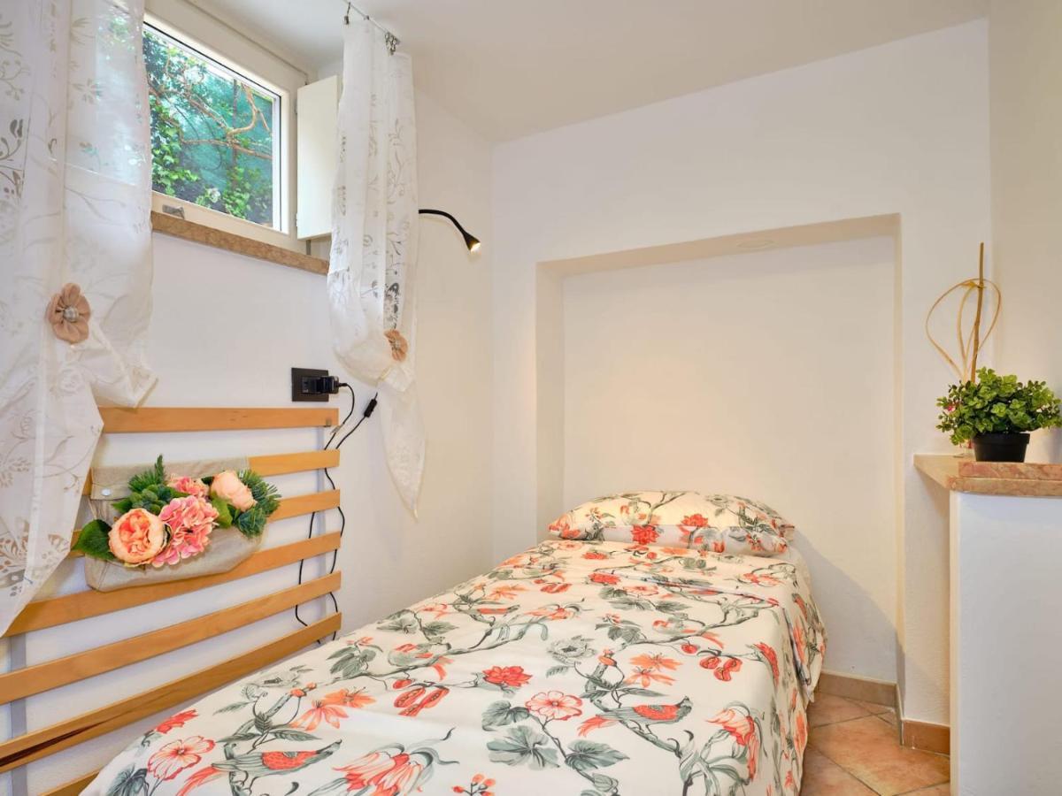 Domus Garda Apartment Garda  Exterior photo